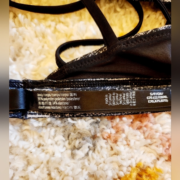 Victoria Sport by Victoria's Secret Padded Sports Bra Size Small - Picture 6 of 8